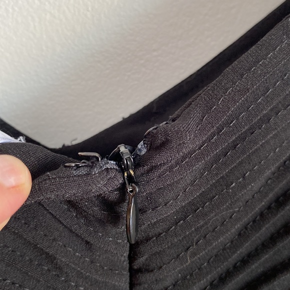 Calvin Klein womens sz 12 black sleeveless midi dress stretchy and sexy. - Picture 10 of 12